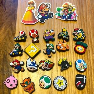 SUPER MARIO BROS Huge lot of crocs charms JIBBITZ, 20 charms, 3 vinyl stickers